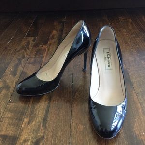 LK Bennett black patent almond toe stilettos 37